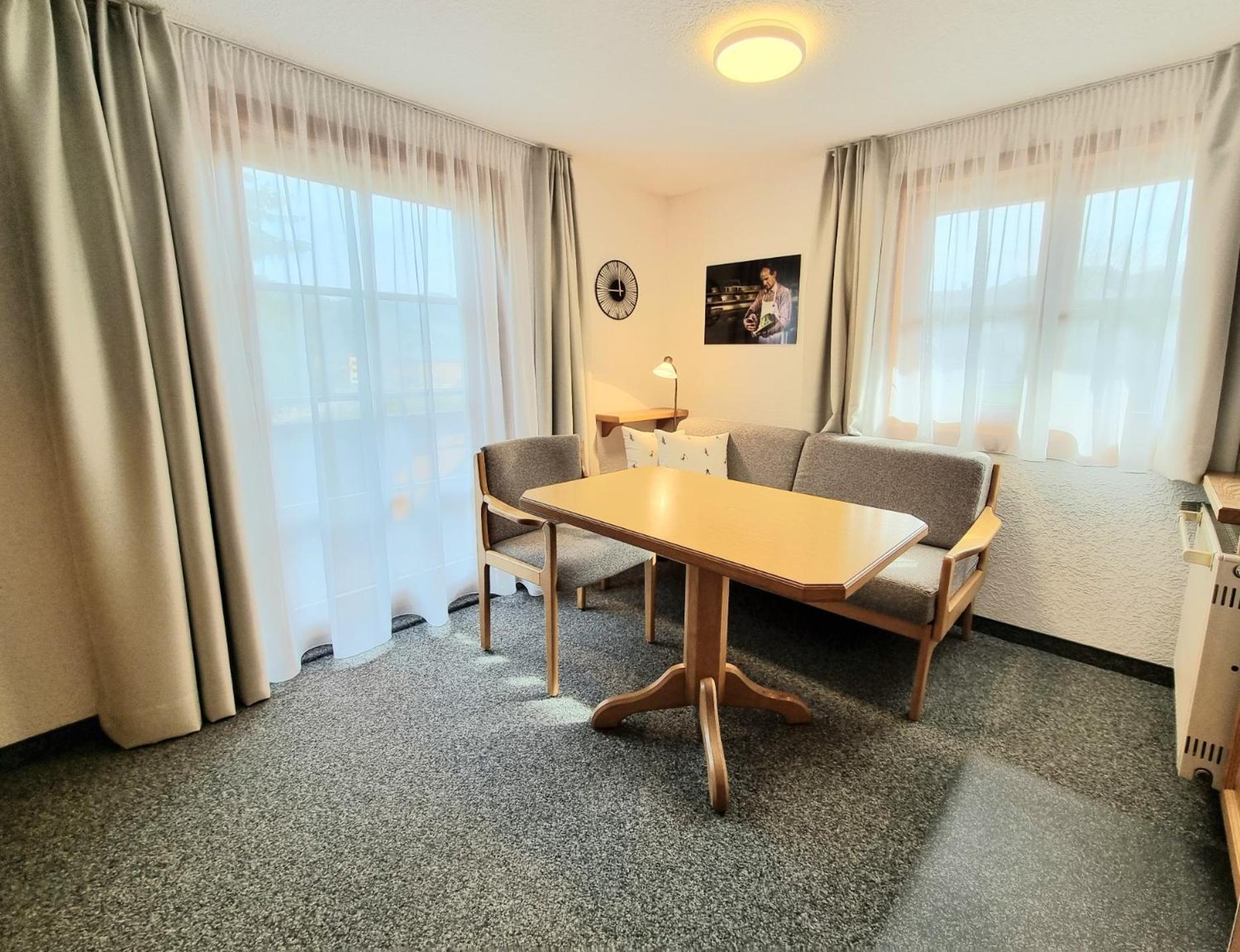 Das Bergfried - Urlaub Zentral Und Ruhig! Apartment Riezlern Exterior photo